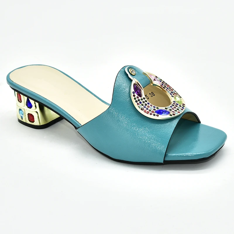 Новейший дизайн Дизайнерская обувь Роскошная женская Коллекция 2020 года