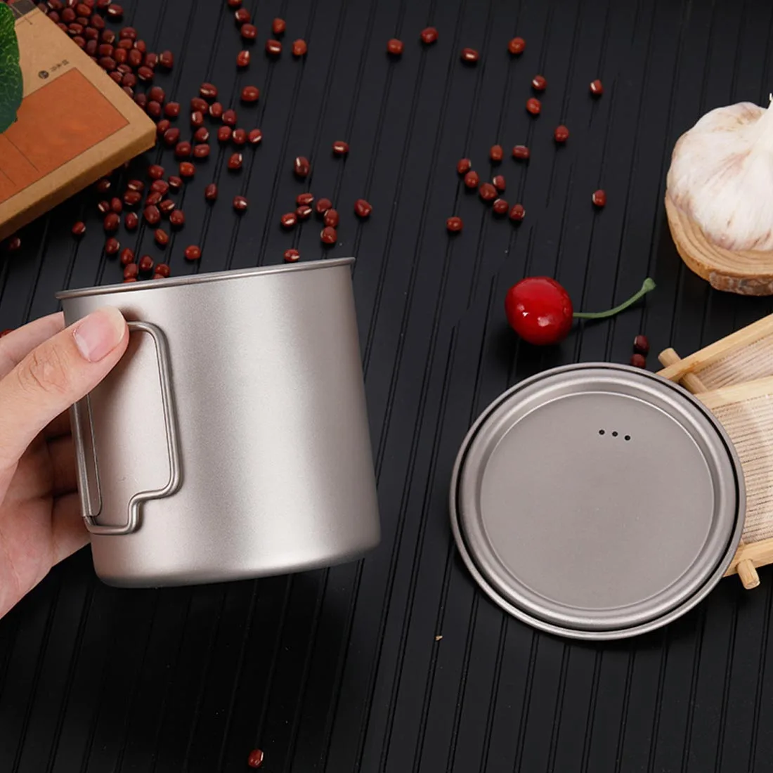 

Outdoor Titanium Cup Mug Pots Tableware Camping Cup Picnic Water Cup Mug of Coffee Tea with Lid 300 350 450 550 650ml