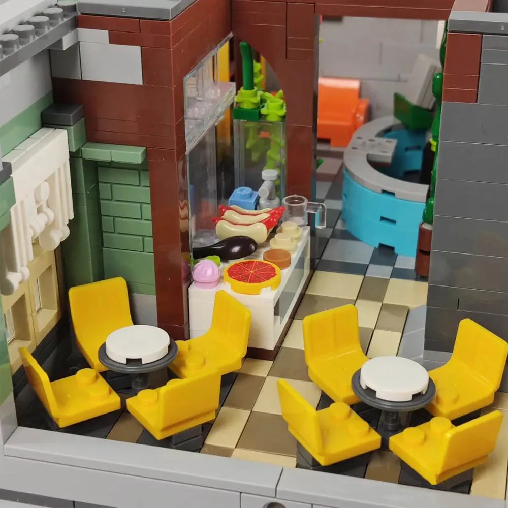 

Creator Expert Moc Bricks 4143Pcs UG-10182 City Street View Cuba Hotel Model Building Blocks Downtown Diner Palace Cinema