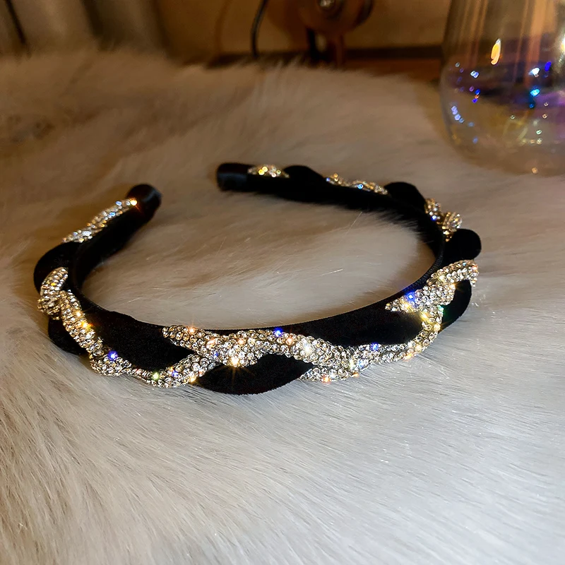 

Vintage Korean Style Black Color Velvet Rhinestone Ribbon Twisted Hairband For Women Minimalist Hair Accessories