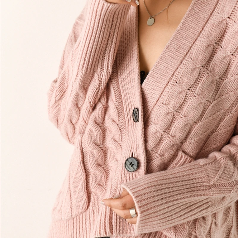 

BELIARST 2019 New Autumn and Winter Wool Cardigan Women Thickening Twist Cardigan Loose Large Size Short Knit Bottoming Sweater
