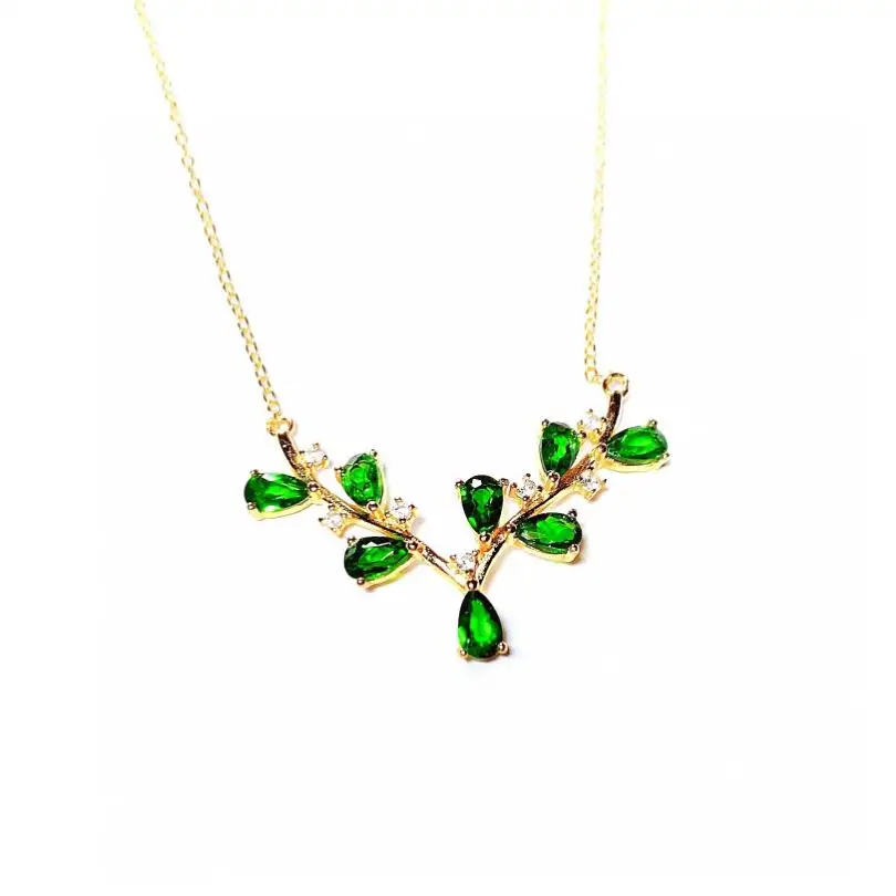

KOFSAC Exquisite Green Zircon One Deer With You Pendant 925 Sterling Silver Jewelry Necklaces For Women Christmas Accessories