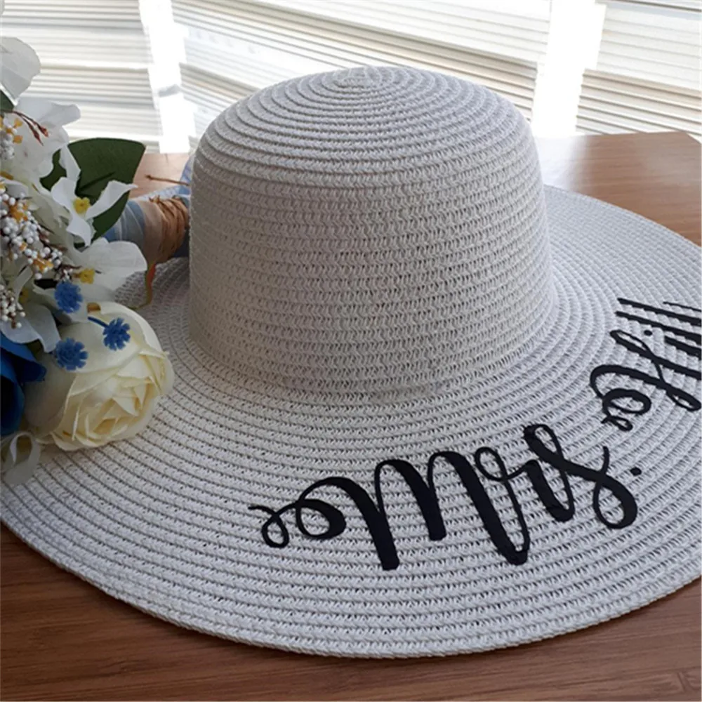Personalized Floppy Beach Hat, Custom Name Birthday Gift, Bride to Be Gift, Mrs Honeymoon Floppy Hat With Ribbo, Honeymoon Gifts