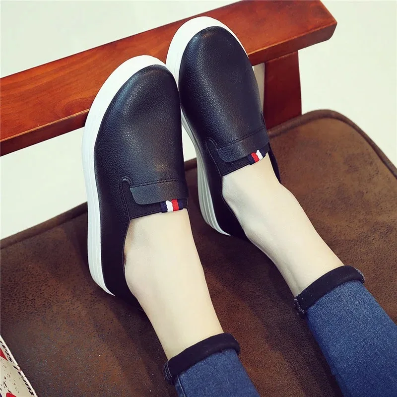 Туфли женские кожаные на шнуровке повседневная обувь плоской подошве белые