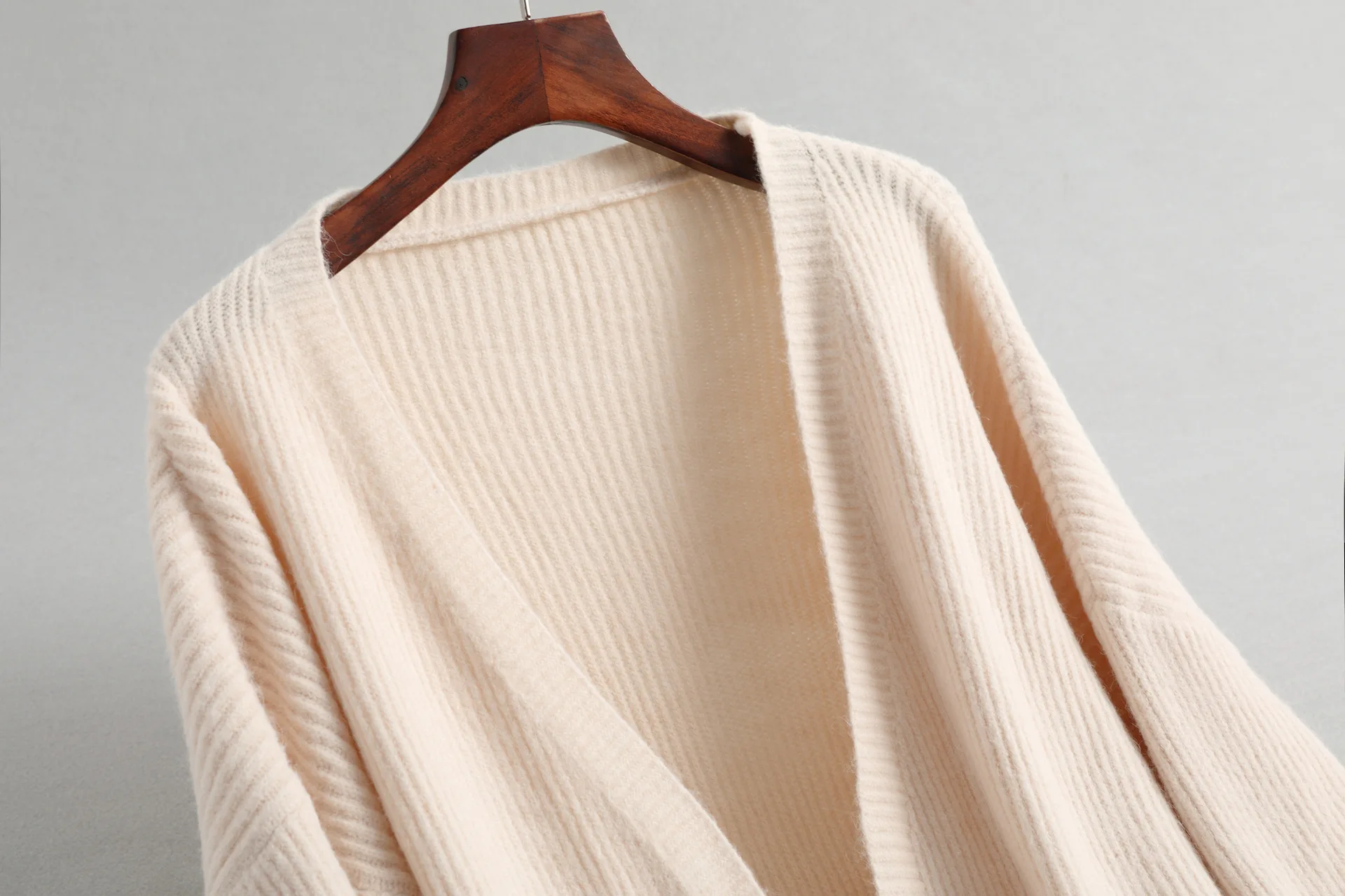 

2021 Women Poncho Puff Sleeve Loose Wool Knitting Sweater Coat Women Cardigans Long Sweater Jumper Women Cape Casaco Feminino