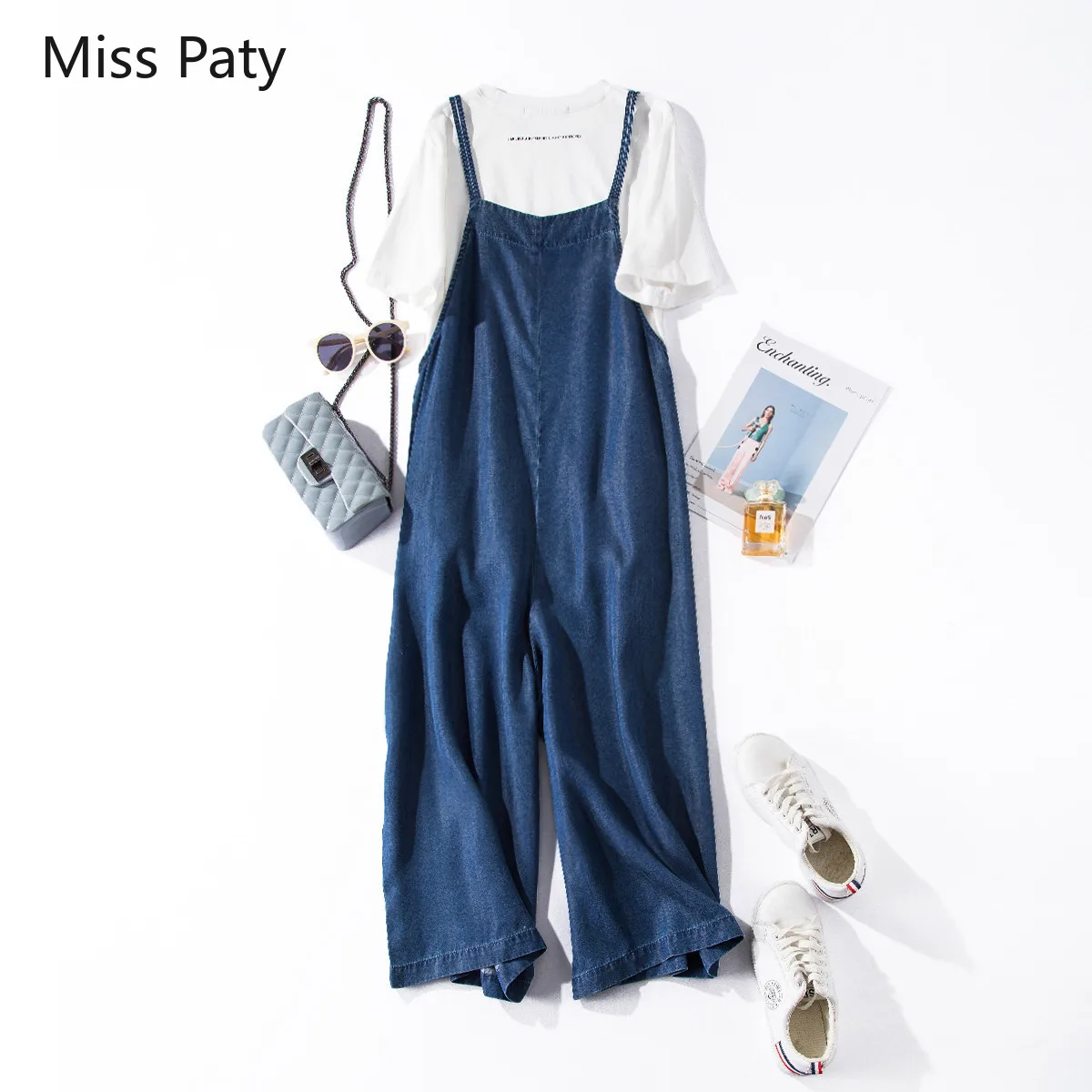 Джинсы-бойфренды женские джинсовые с завышенной талией и широкими штанинами |