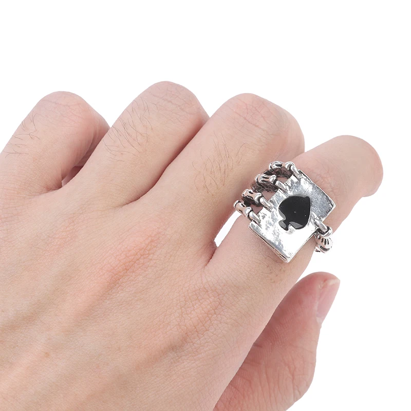 

Punk Finger Gentlemen Rvs Ring Trends Eagle Claw Skull Ring Claw Playcard Ring For Men Fashion Jewelry Accessories