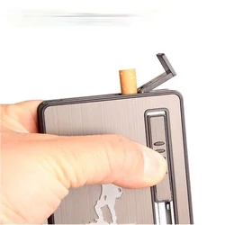 Кейс для сигарет со встроенной зажигалкой и подачей сигарет