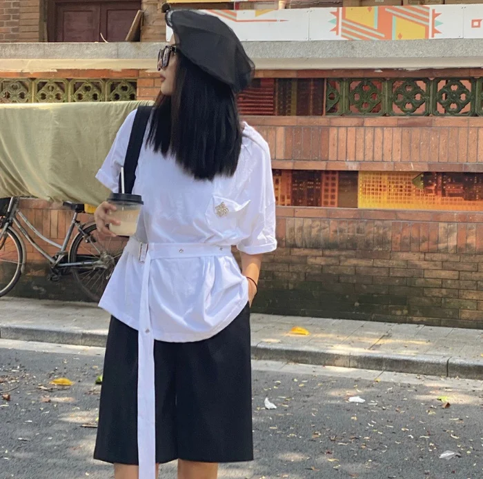 

Новинка лета 2021, модная классическая брендовая футболка с надписью поэта, Роскошный дизайнерский ремень, Повседневная Универсальная женск...