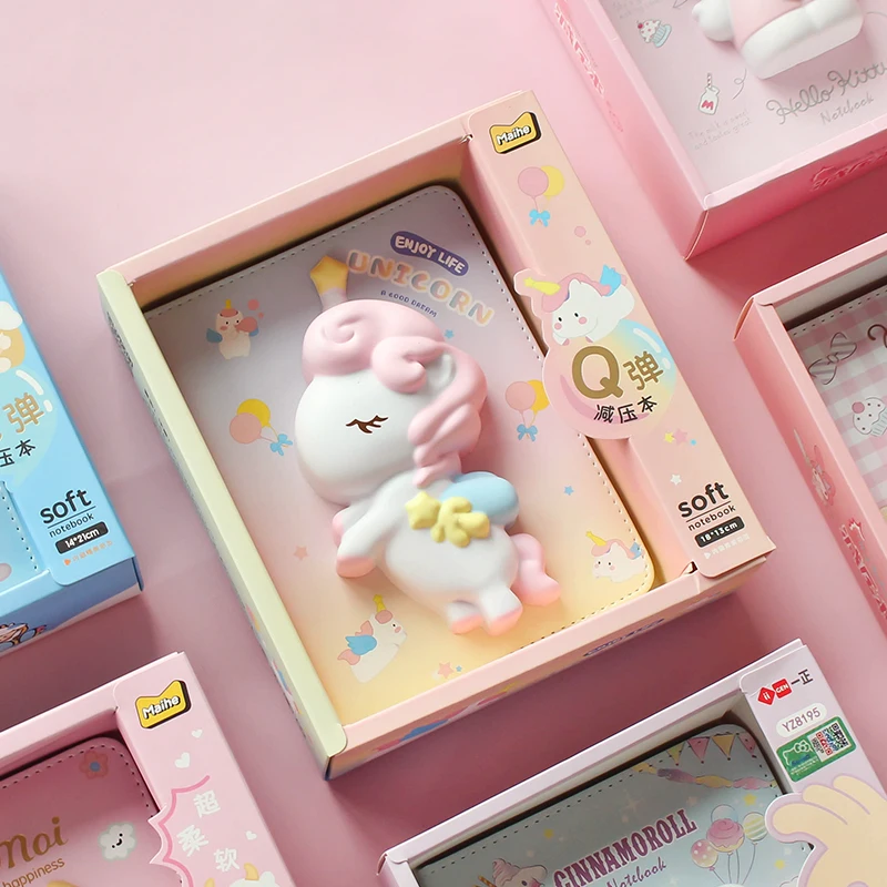 

Корейский декомпрессионный Kawaii ученический мультяшный цветной блокнот с ручкой с большим сердцем A5 Daliy молочный блокнот