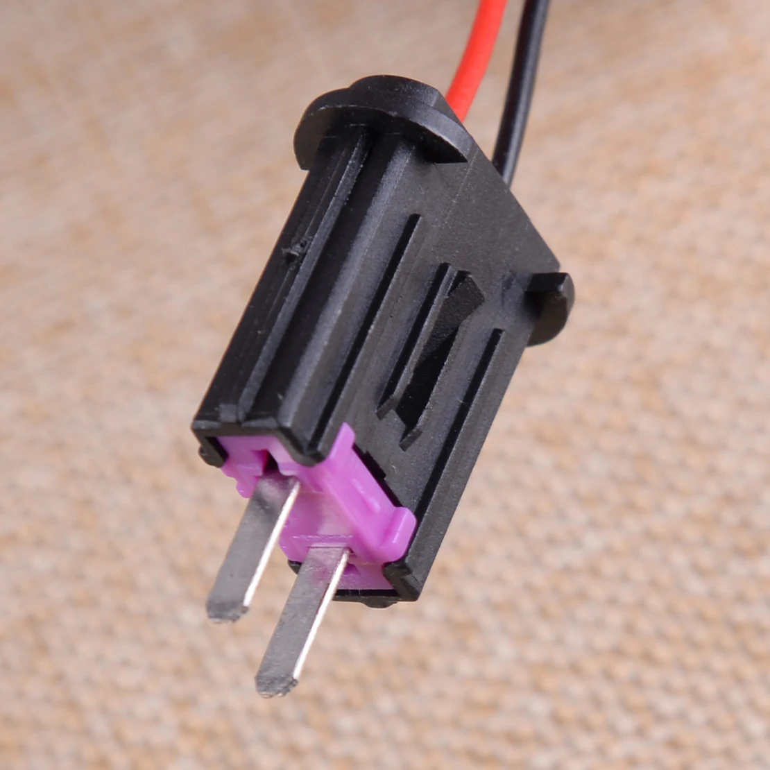 

CITALL Red Rear Red Tailgate Spoiler Third Brake Stop Light Lamp LED Fit for Range Rover L322 2002-2007 2008 2009 2010 2011 2012