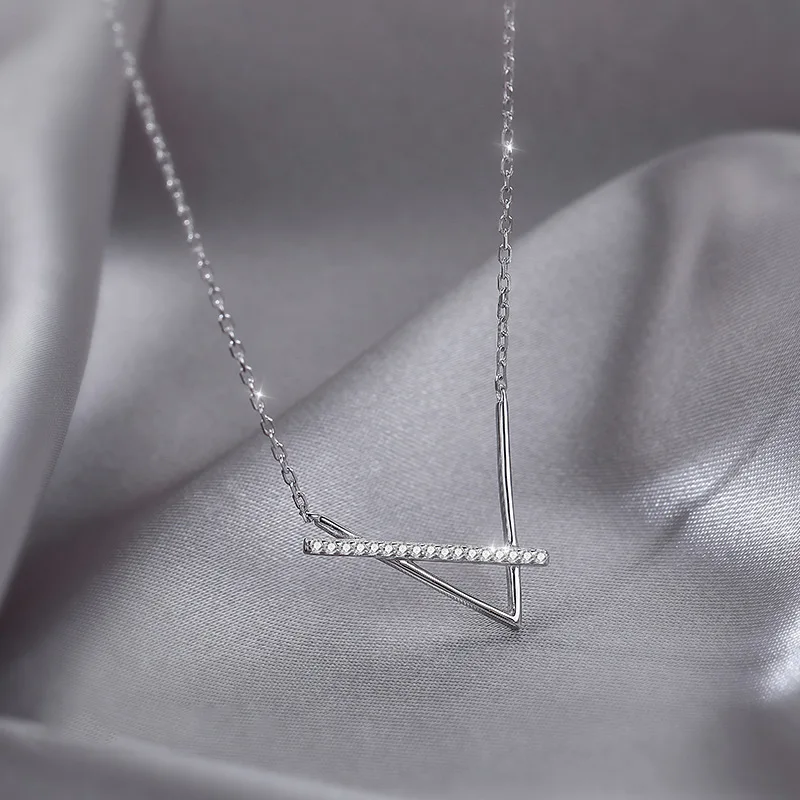 

Fashion New Jewelry 925 Sterling Silver AAA Zircon Strip Shape Pendant Necklaces One Word Diamond Necklace for Women Wedding