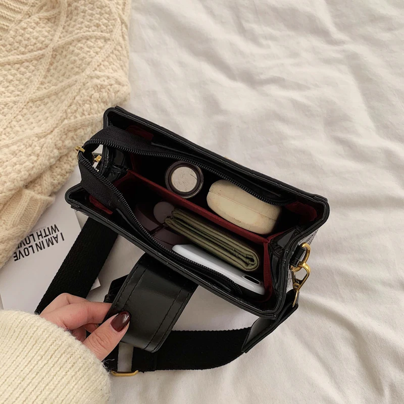 

Stone pattern shoulder messenger bag 2020 new embossed female bag lady mobile phone bag wallet fashion shopping bag bolsos mujer