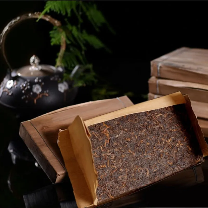 

Pu'er Tea Chinese Yunnan Old Ripe pu'er 250g China Tea Health Care Pu'er Tea Brick For Weight Lose Tea