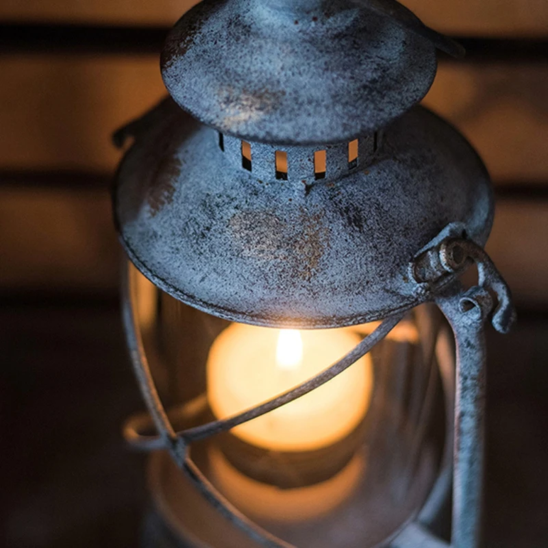 Винтажный подсвечник ручной работы из античного металла и стекла декоративный