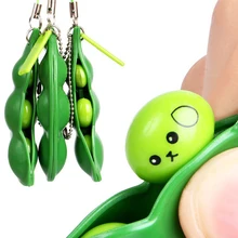 New Creative Extrusion Pea Bean Soybean Edamame Stress Relieve Toy Keychain Cute Fun Key Chain Ring Paty Gift Bag Charms Trinket
