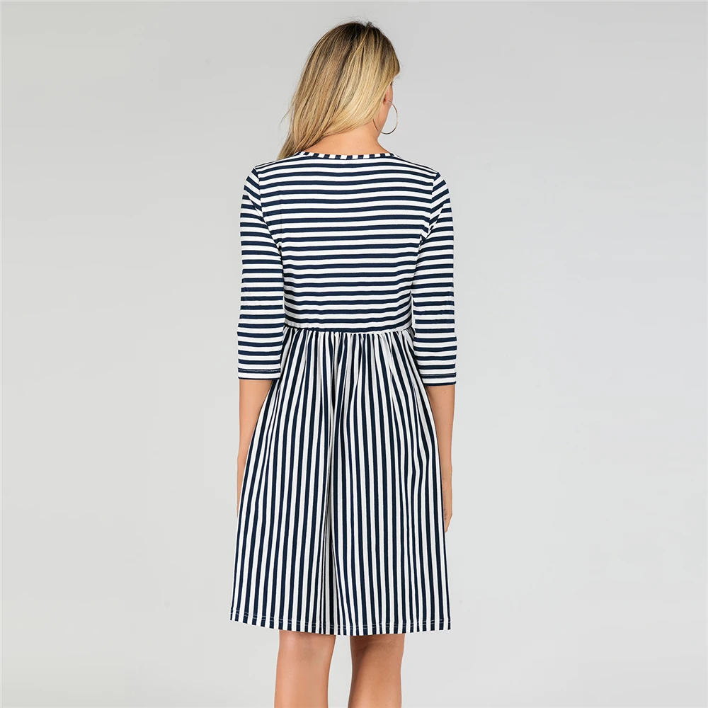 Повседневное Полосатое платье для женщин большого размера с круглым вырезом 3/4