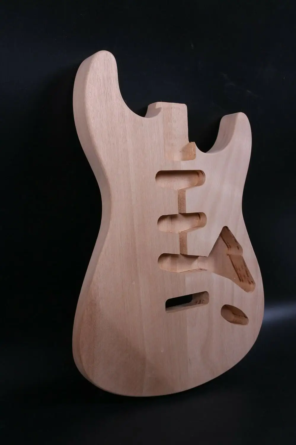 Необработанный корпус гитары Strat Style HH Paulownia Wood DIY электрогитара шлифованная |