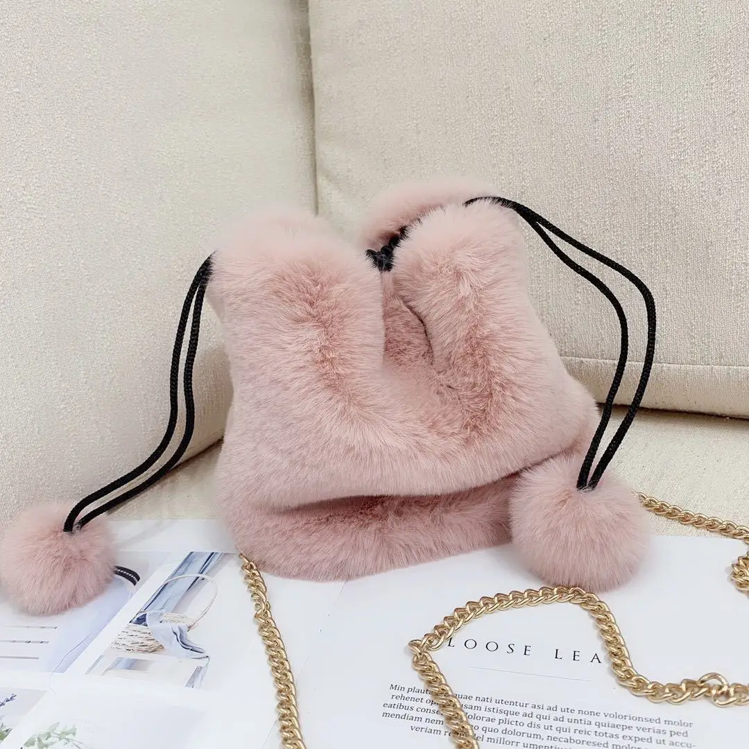 Винтажная зимняя женская сумка из искусственного меха мягкая плюшевая на шнурке