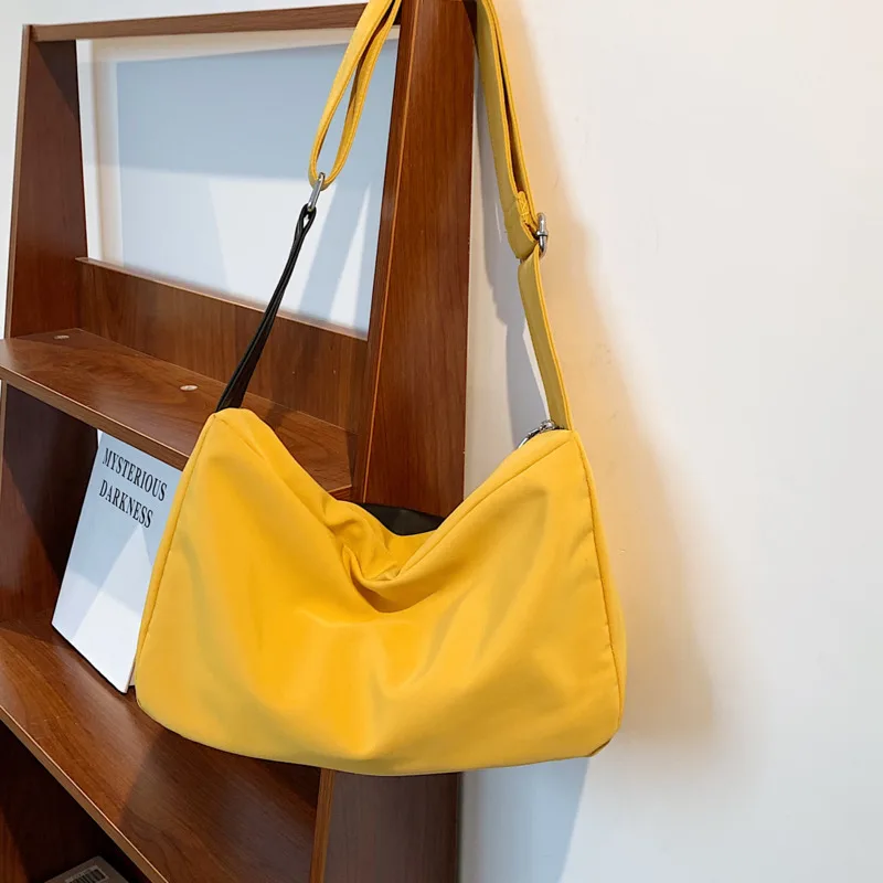 

2021 Summer Female Single Light Shoulder Bag Retro Fashion Patchwork Casaul Shopping Tote Top Handbags Designer Underarm Bags