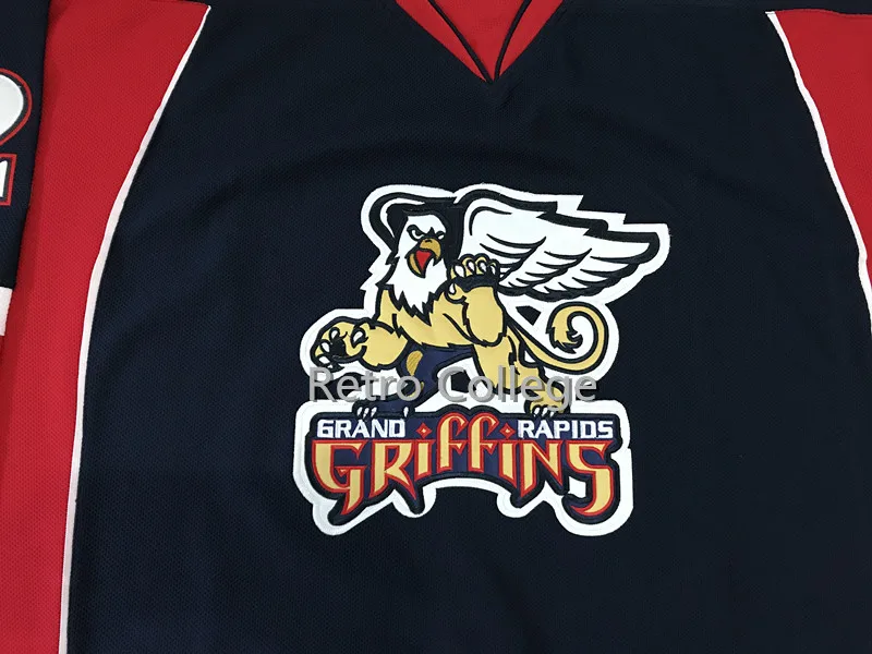 

25 DYLAN LARKIN GRAND GRIFFINS Retro throwback MEN'S Hockey Jersey Embroidery Stitched Customize any number and name