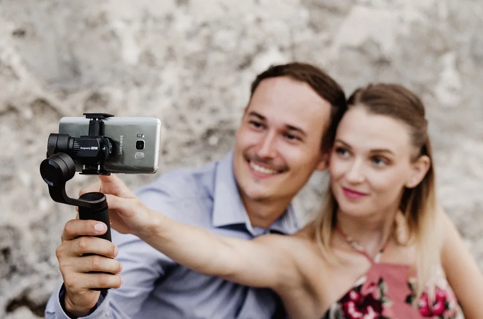 Zhiyun Smooth 4 Q2 Vlog Live 3-осевой портативный смартфон сотовый телефон видеокамеры Стабилизатор для iPhone Xs Max X 8 7 и samsung S9, S8 и экшн Камера