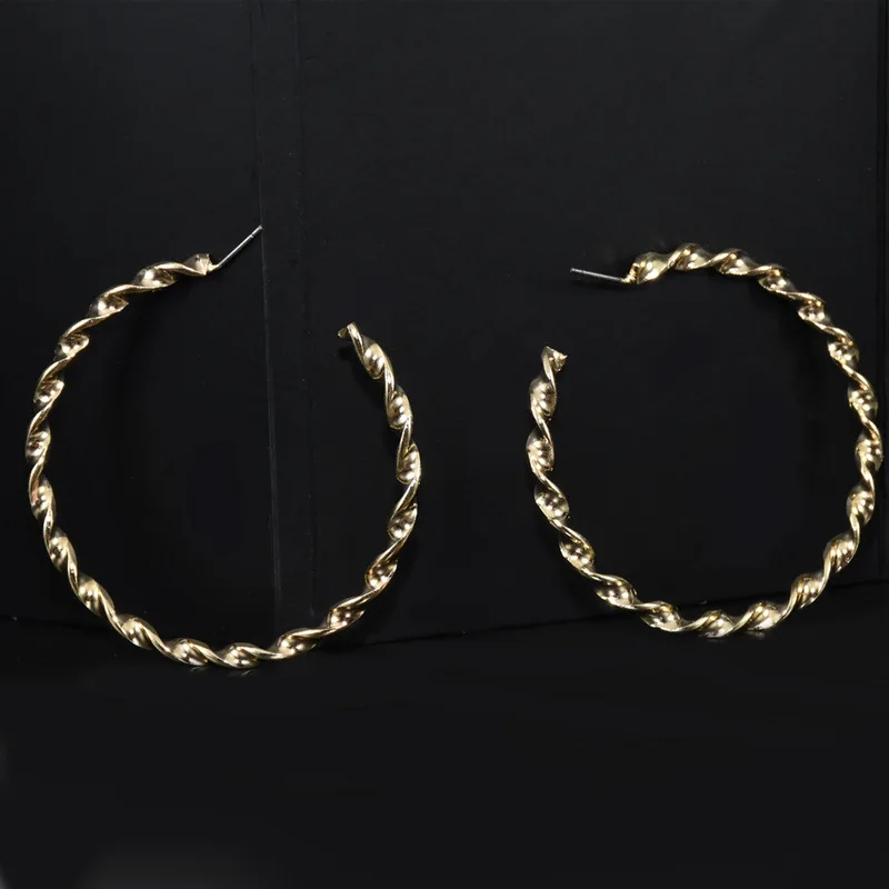 Золотые цветные абстрактные нестандартные маленькие серьги кольца женские