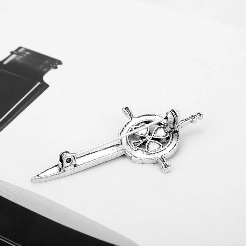 Модные ювелирные изделия из драгоценных камней в виде звеньев брошь креста