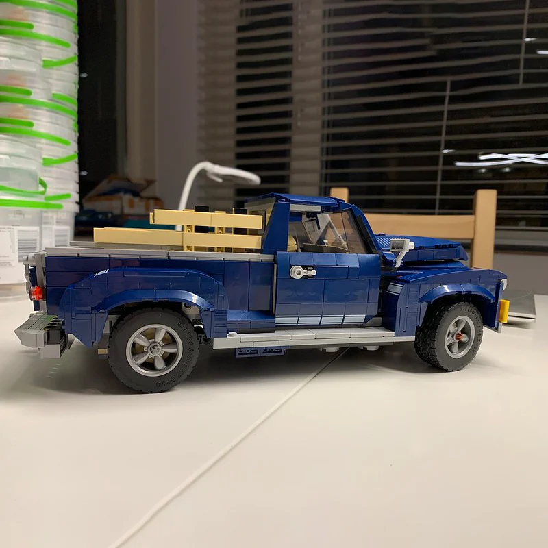 Новая модель классического пикапа MOC - 10265 Mustangs модифицированная версия