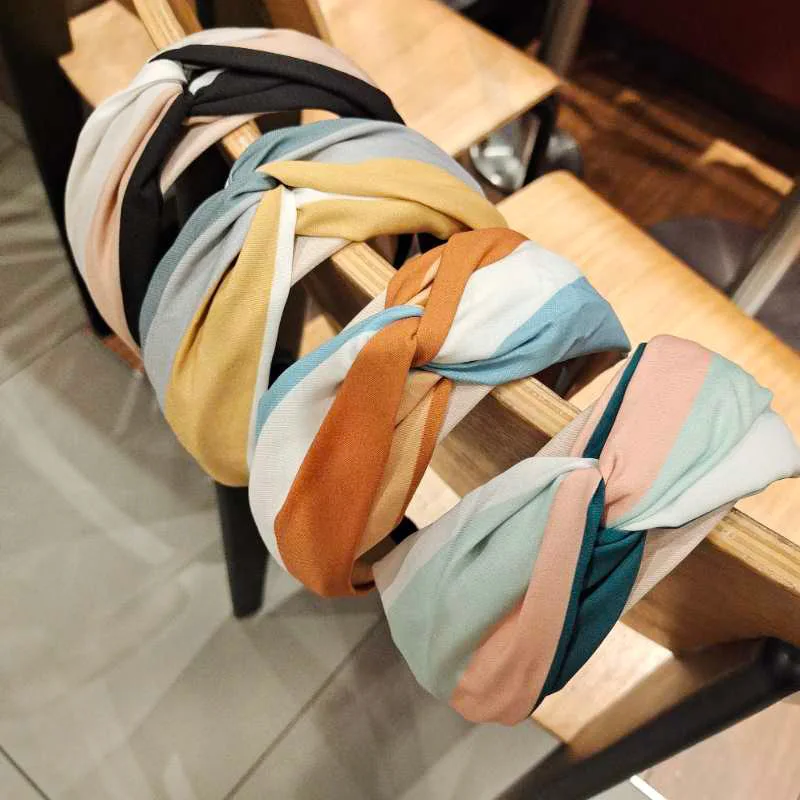 

Fashion Color matching Women's Headband Fabric Wide-sided Color-striped Hair Headband Vintage Striped Headdress Hair Accessory