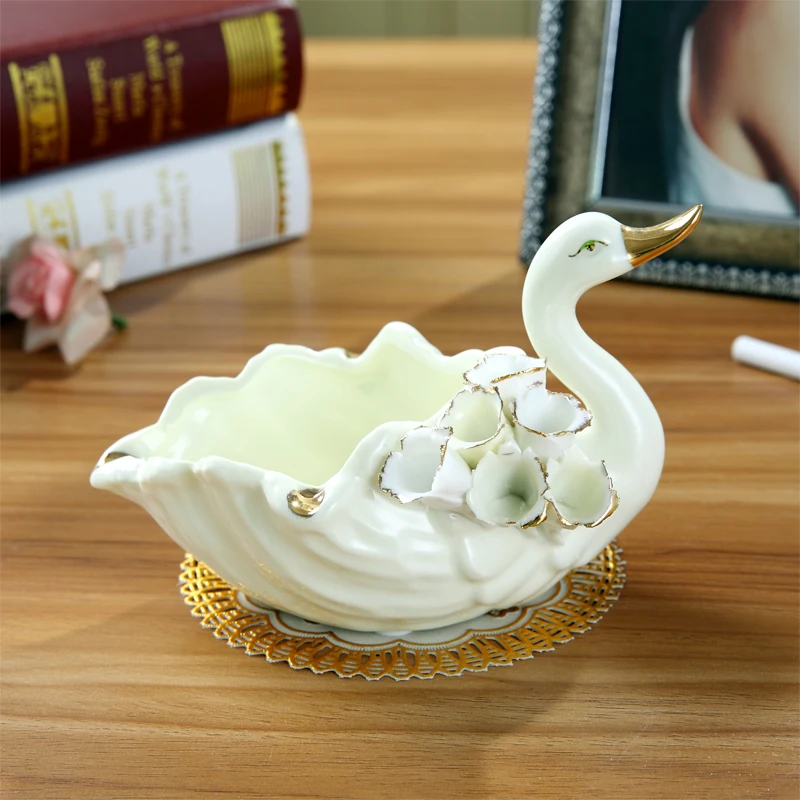 NEWYEANEW Забавный Лебедь креативная керамическая пепельница для автомобиля