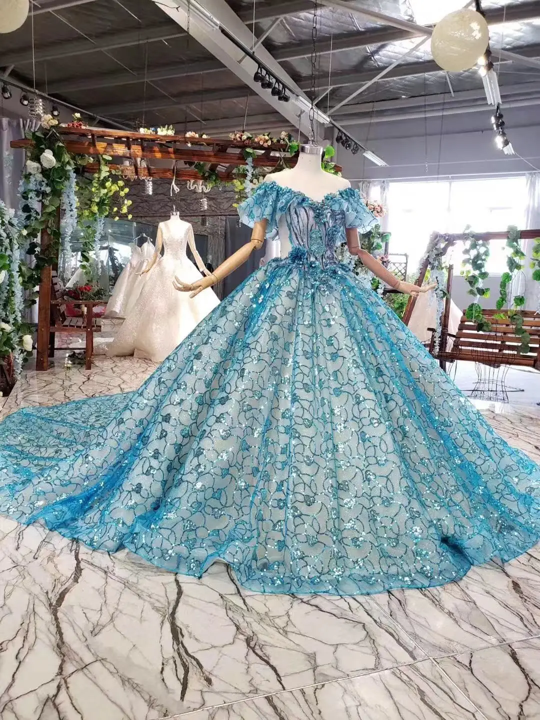 Настоящие 2019 платья для выпускного вечера с открытыми плечами Длинные бальные из