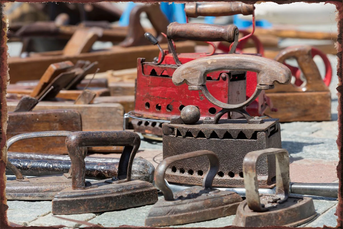 

old iron and tools Room Decoration Retro Vintage Metal Sign Tin Sign Tin Plates Wall Decor For Art Home Club Man Cave Cafe Pub