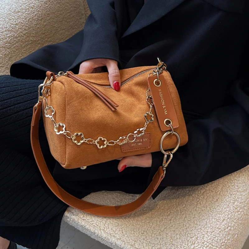 Зимние сумки через плечо LEFTSIDE из искусственной замши с цепочкой новинка 2022