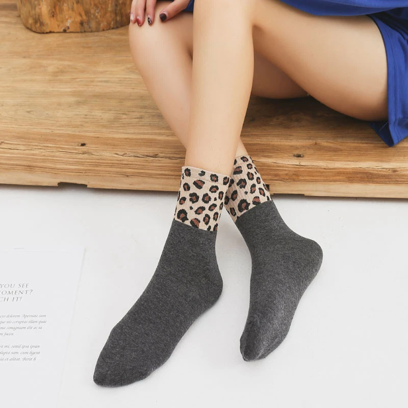 

Retro Leopard Print Cotton Blends Socks Women Socks Spring Autumn Fashion Trendy Color-contrast Vintage Socks