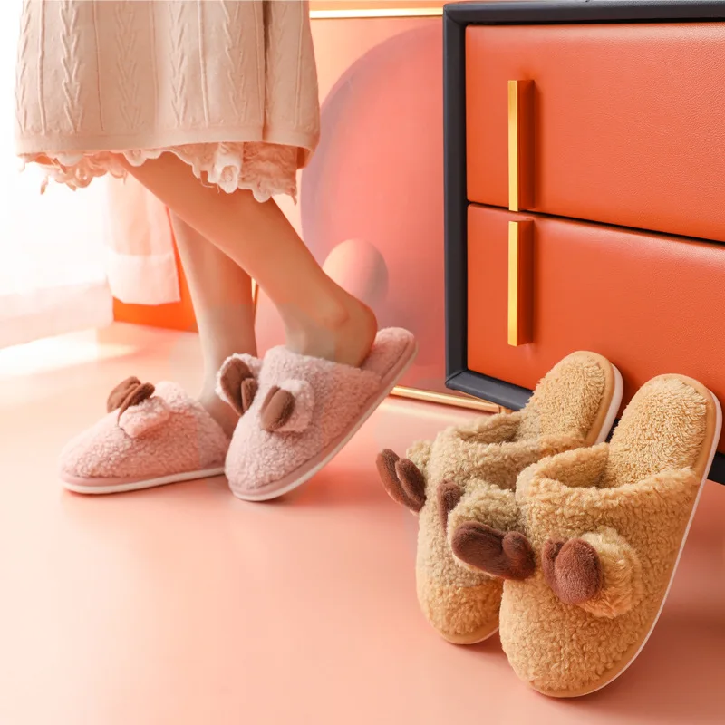 

Keep warm and velvet cotton slippers female indoor household soft-soled house slippers lovers New winter ventilate cotton tow