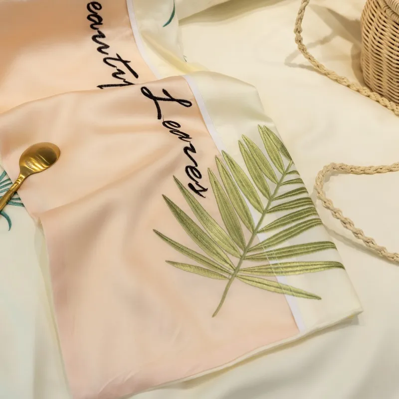 

Elegant embroidery Bedding Set 600TC tencel Bed Linens Bed Sheet Set Bedclothes pillowcase Queen/King Size leaves Bed cover 4pcs