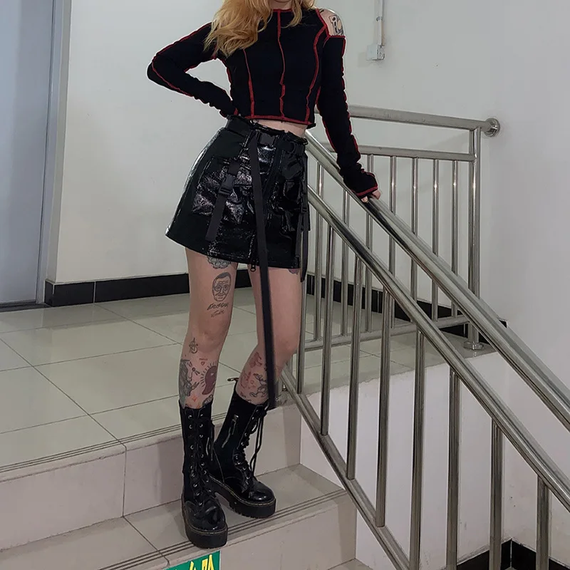 Женская мини-юбка Goth черная из искусственной кожи с кисточками и карманами
