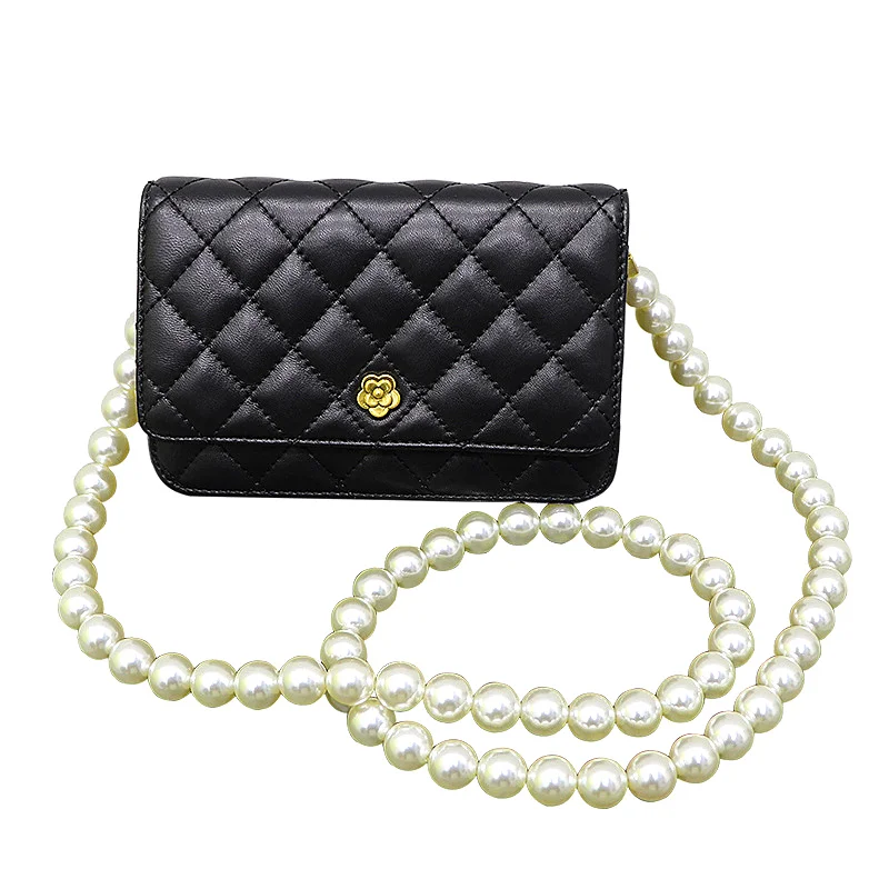 

2021 new net red girl bag xiaoxiangfeng Facai bag big pearl chain sheepskin Lingge bag slanting cross small square bag