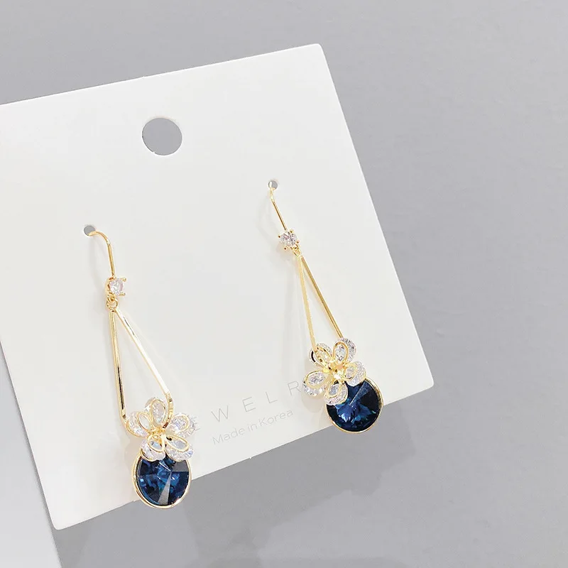

Wholesale Sterling Silvers Post Stud Women Girl Lady Tassel Petal Earrings Korean Simple Micro Zircon Jewelry Gift