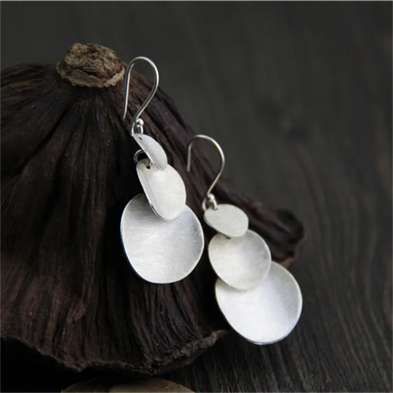 Женские серьги с кисточками и круглыми пластинами из серебра 925 пробы | Украшения