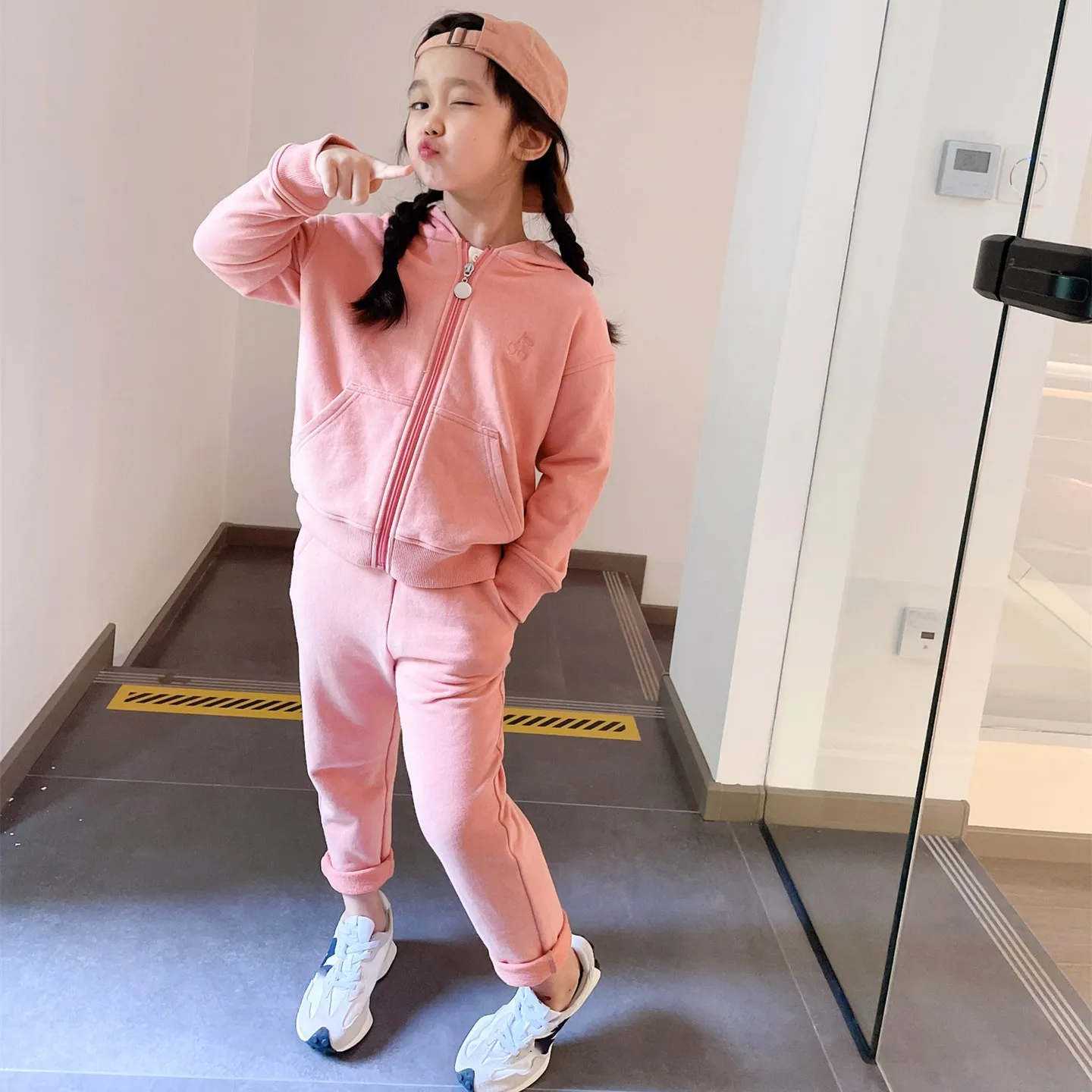 

Sping Autumn 2022 Baby Clothing Set Solid Gray Pink Colour Embroidery Cherry Blazer Jacket + Pants baby girls clothes