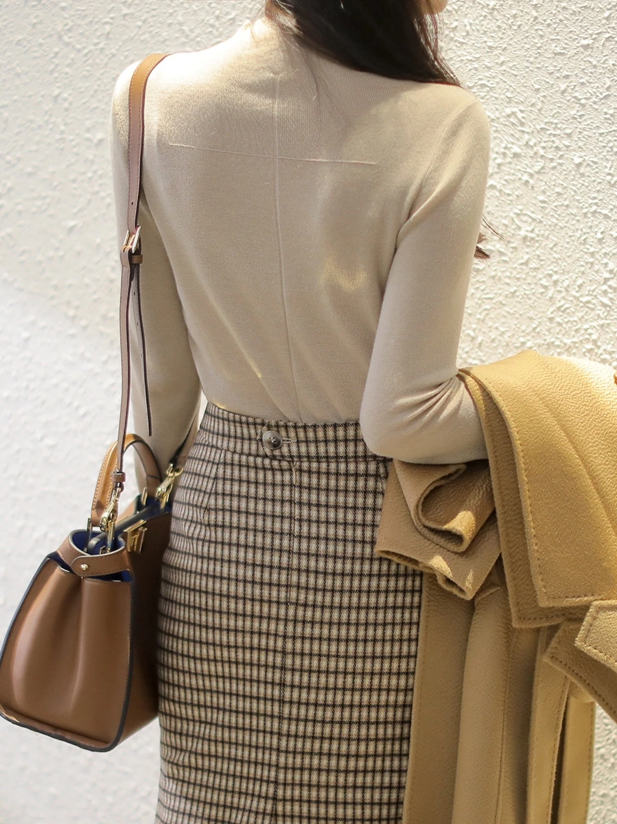 

Cost-effective sharing JI simple set of artifacts silk light Australian wool clean color semi-high-neck knitted sweater