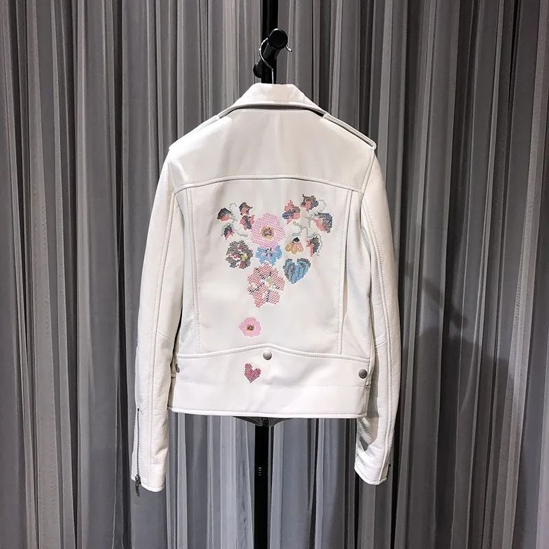 Женская короткая куртка из натуральной кожи с вышивкой на молнии|Кожаные куртки|