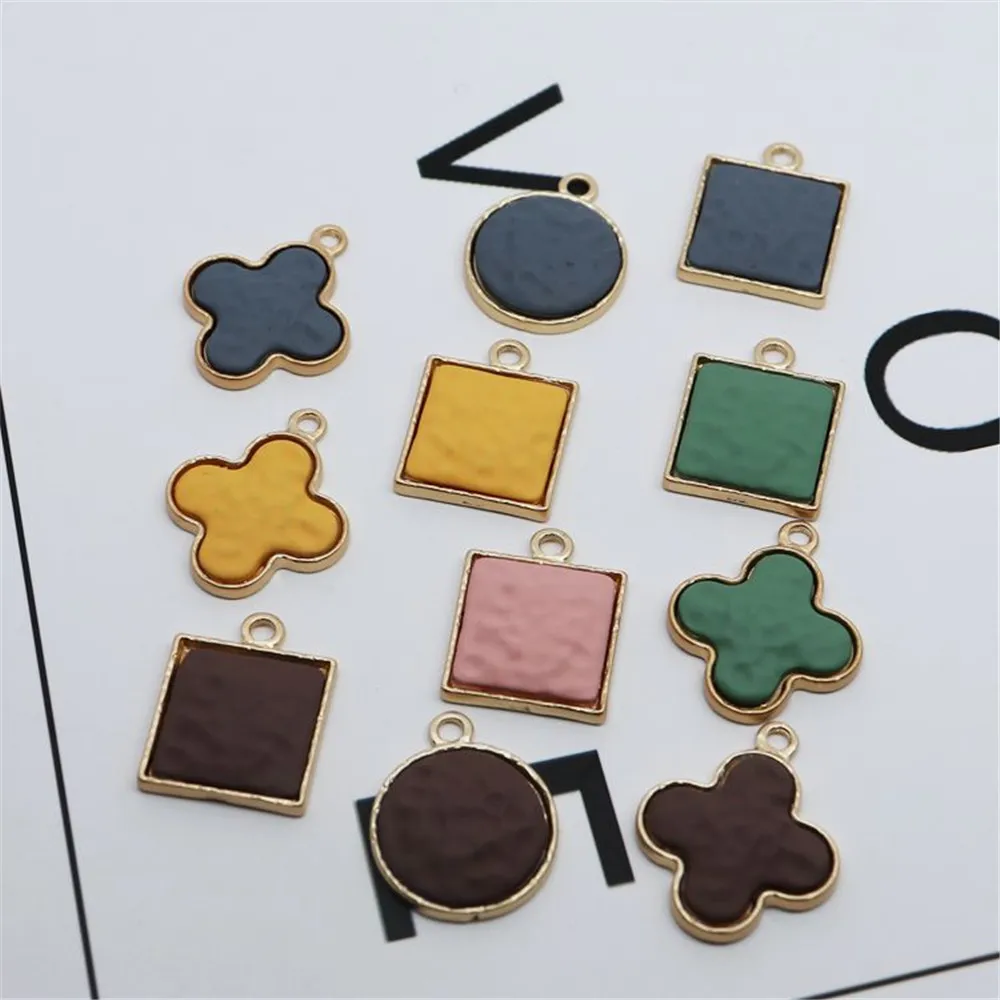 

Alloy spray painted square gold pendant diy ear pendant accessories four leaf clover ear pendant material