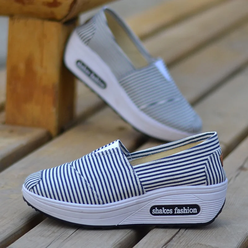 Модная женская обувь на Покатой подошве проветрить повседневная танкетке