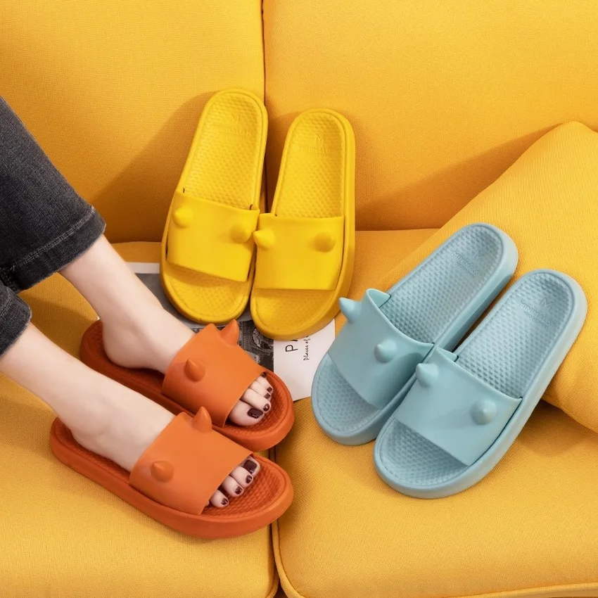 

Новинка; Повседневные тапочки; Мягкие Нескользящие домашние тапочки на толстой нескользящей подошве; Женские и мужские удобные сандалии бе...