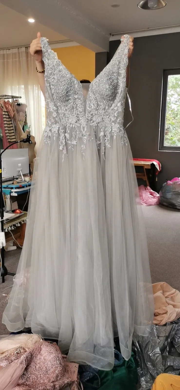 Stock Clean V Neck Soft Tulle High Quality Bead Prom Dress Crystal Lace Sexy Special Occasion Plus Size Prom Pageant Gowns