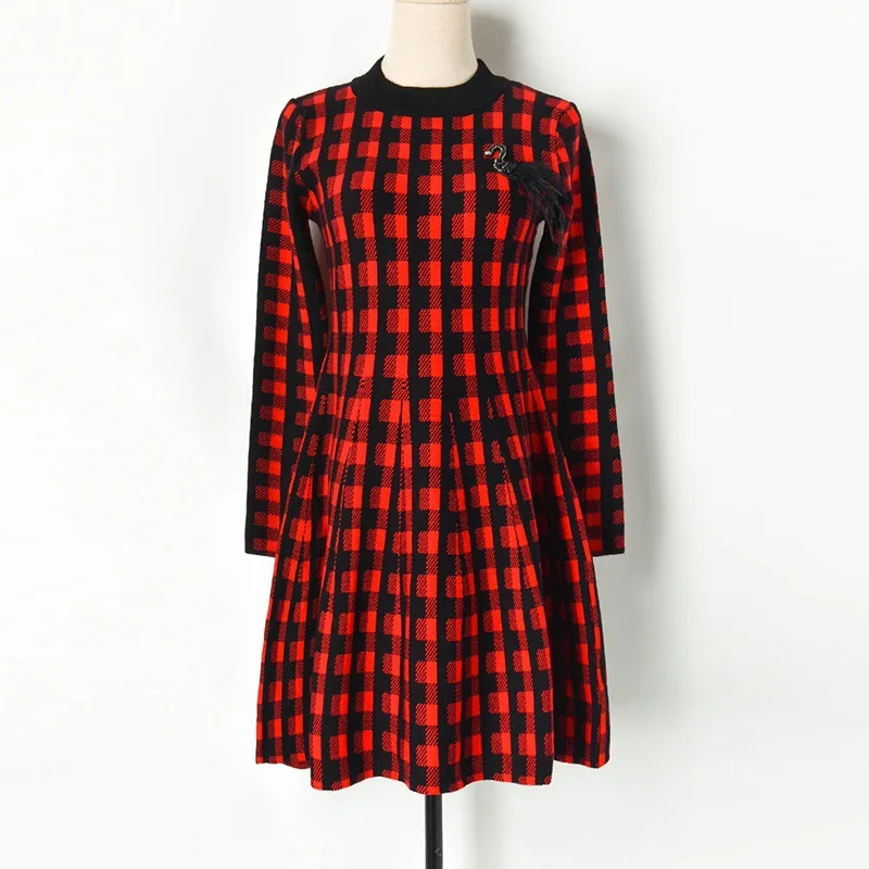 Женское винтажное платье-свитер в клетку плиссированное трикотажное
