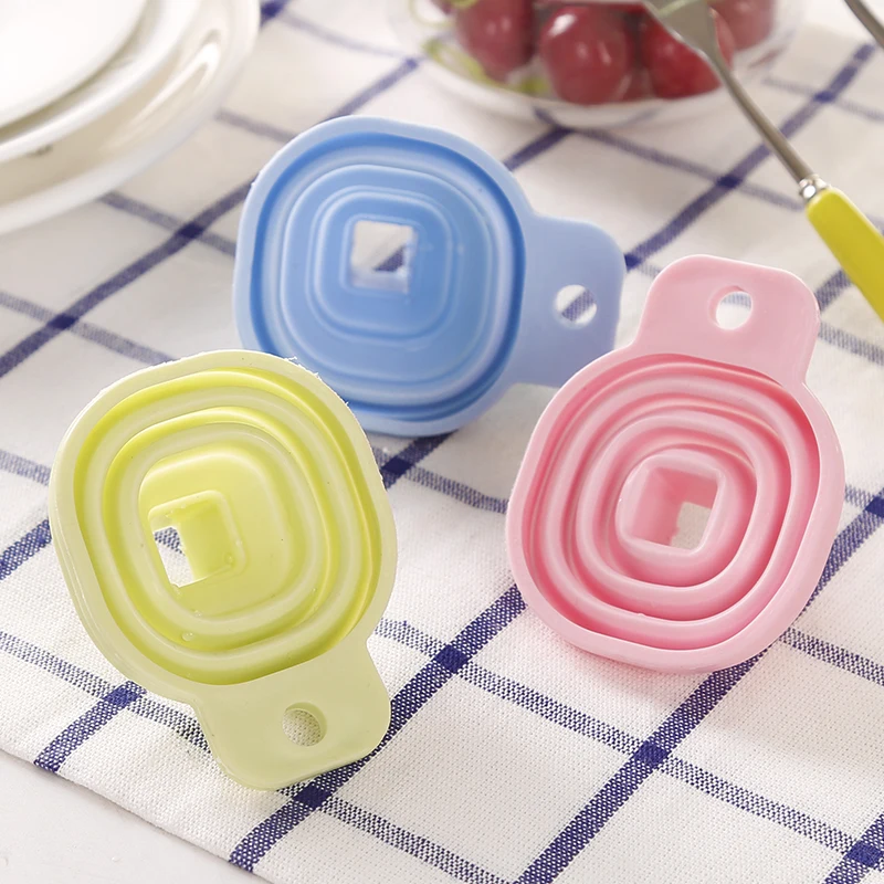 

Square small telescopic cone funnel gadgets cool kitchen accessories liquid dispenser household tools food-grade baking tools